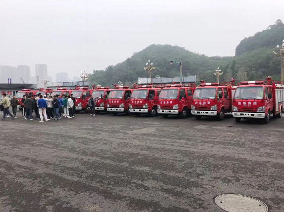 五十铃消防車(chē)轿車(chē)仪式